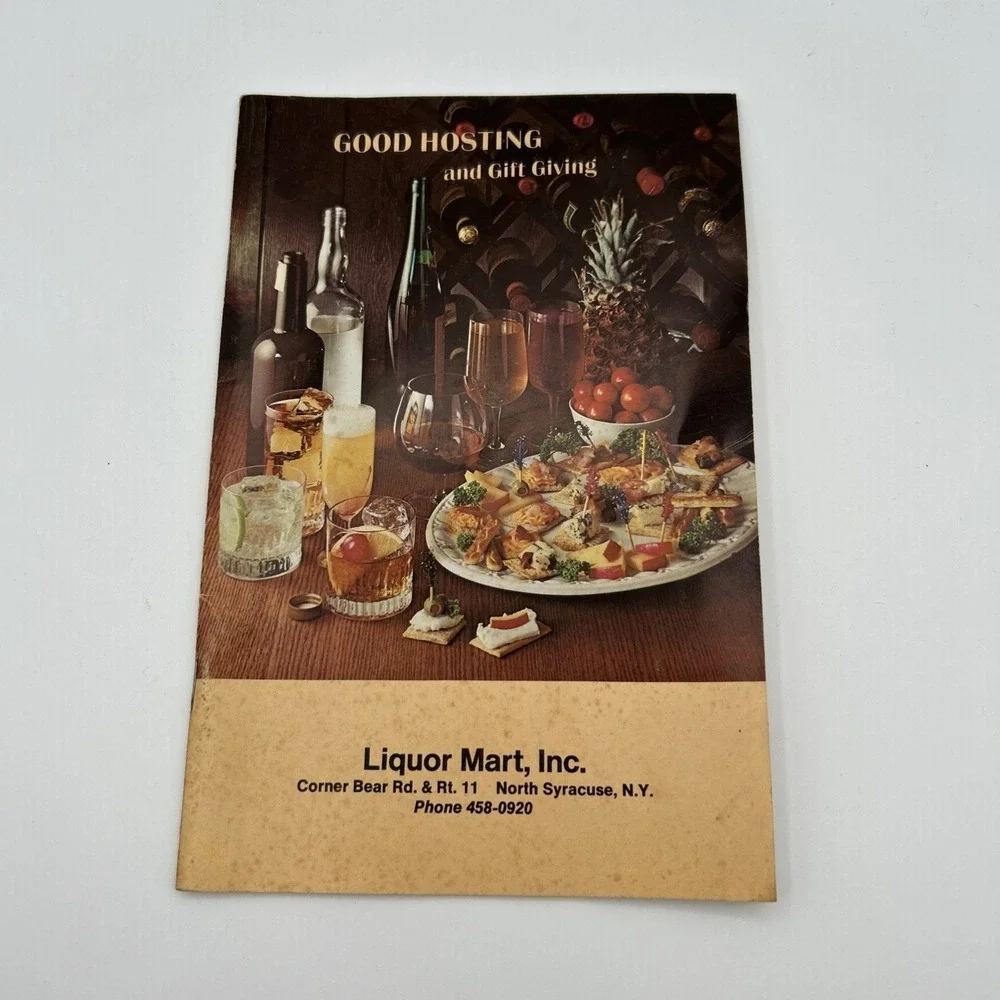 Liquor Mart Inc Guide Book OS 1977 Social Calendar Entertaining‎ Mixology